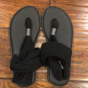 Black Sanuk sandals